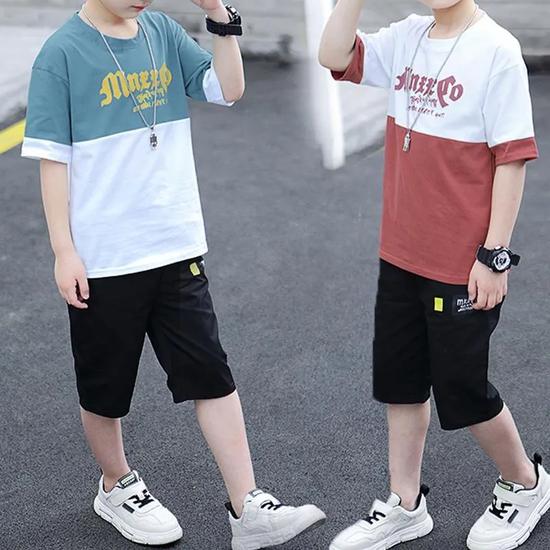 2-piece Color-block Letter Pattern T-shirt & Shorts for Boy