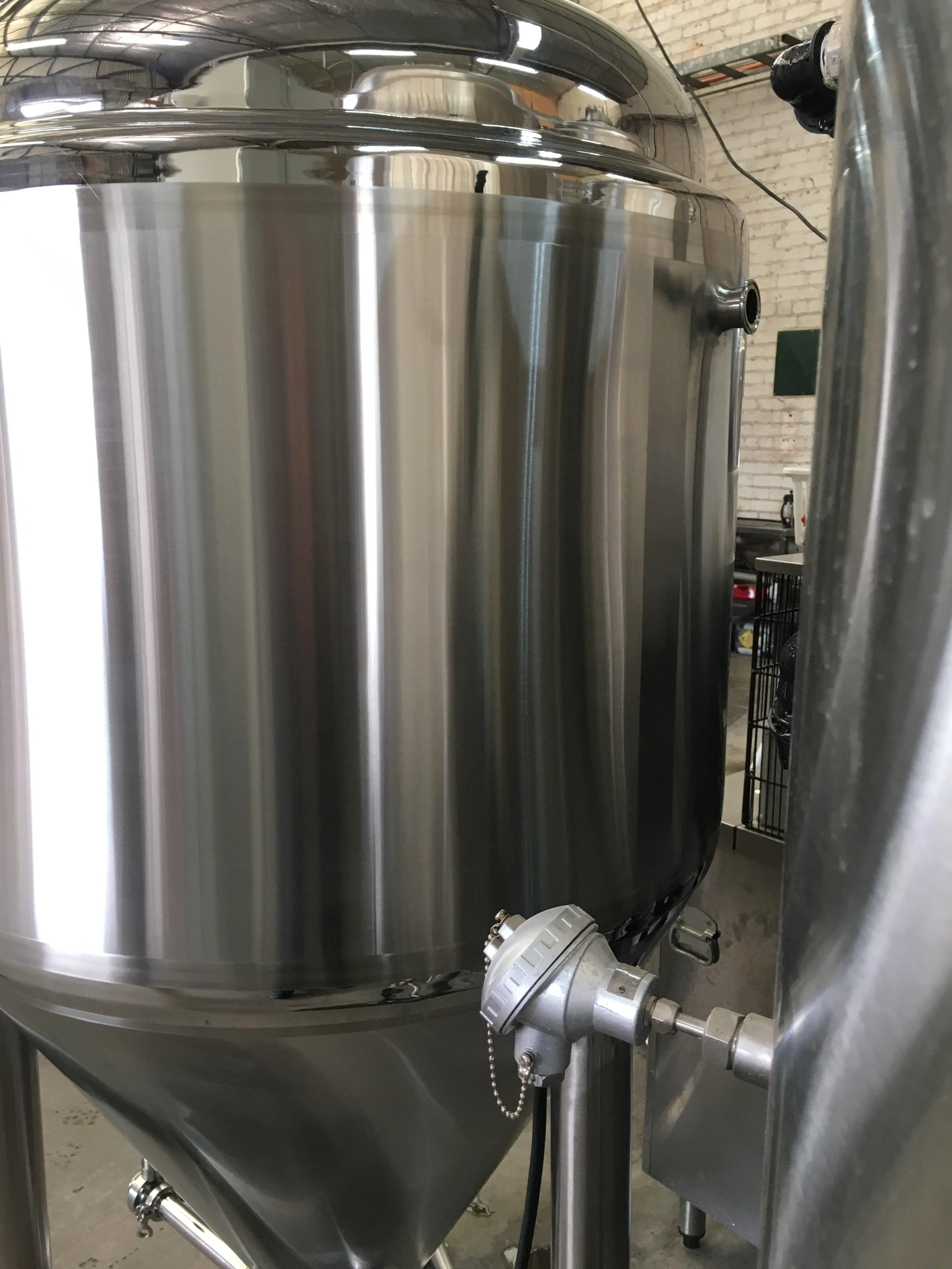 600L Conical Fermenter (pressurisable, jacketed)