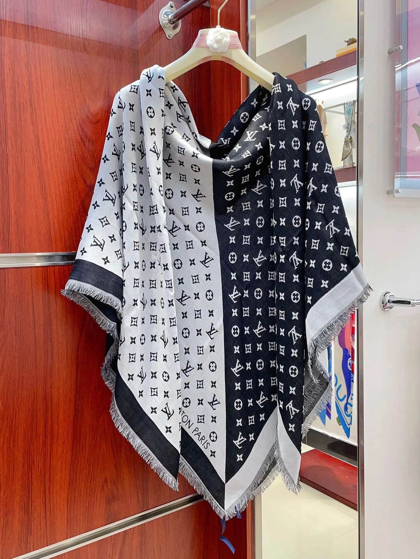 DUOGRAM SCARF 140 CM IN WHITE MIX BLACK SILK 396239