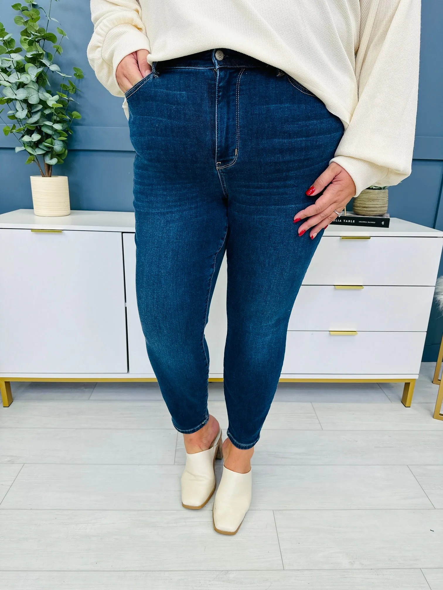 Judy Blue Warm Me Up Thermal Skinny Jeans in Reg/Curvy