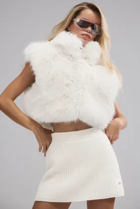 Opulent Faux Fur Cropped Vest - Ivory