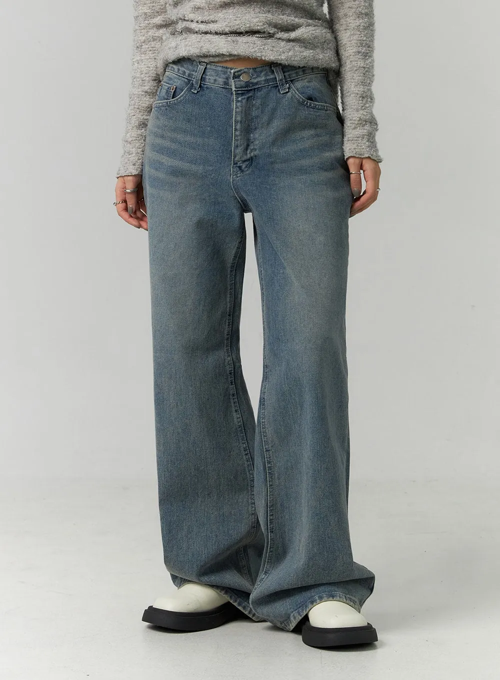 Washed Baggy Jeans CN324